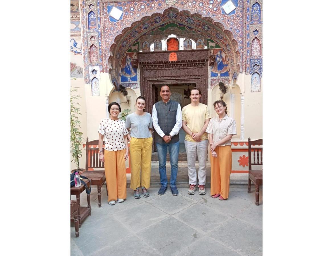 Апартаменти Singhasan Haveli, Мандава Екстер'єр фото