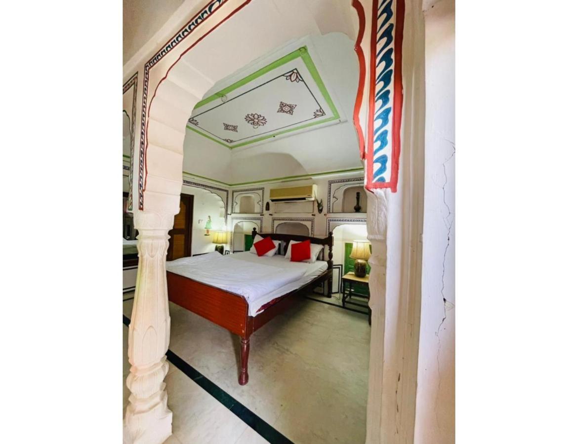 Апартаменти Singhasan Haveli, Мандава Екстер'єр фото