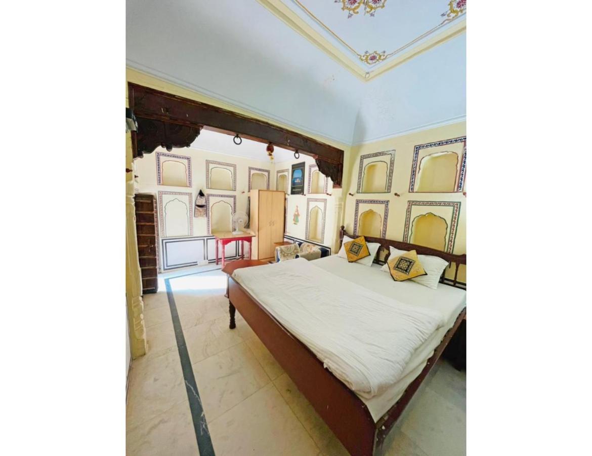 Апартаменти Singhasan Haveli, Мандава Екстер'єр фото